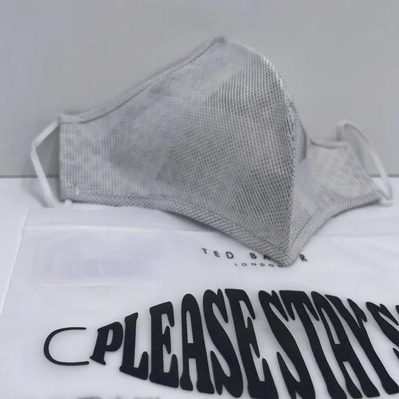Ted Baker Gray Face Mask TED BAKER LONDON Reversible Reusable FACE MASK NWT - Picture 2 of 12